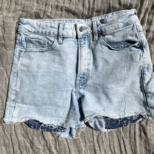 [Old Navy] O.G. High Rise Short, Light Wash w/ Bandana, Raw Hem